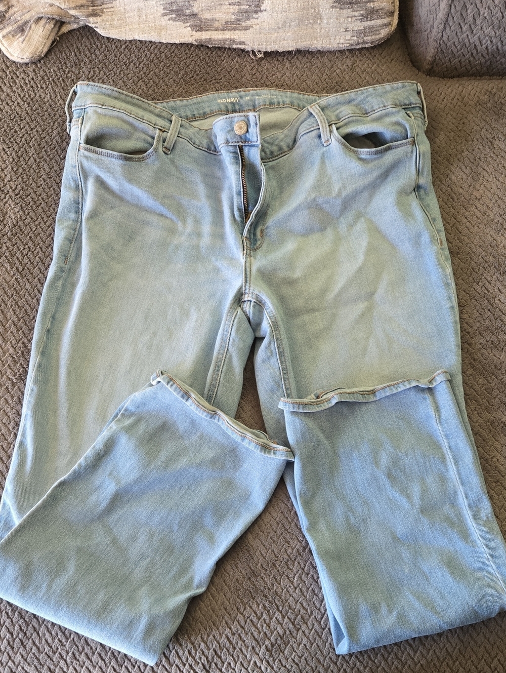 Old Navy Women’s Light Blue Washed Jeans
